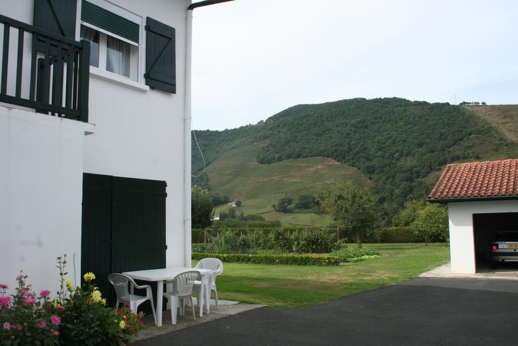 Chambres D'Hotes Chez Pascaline Ispoure Exterior foto